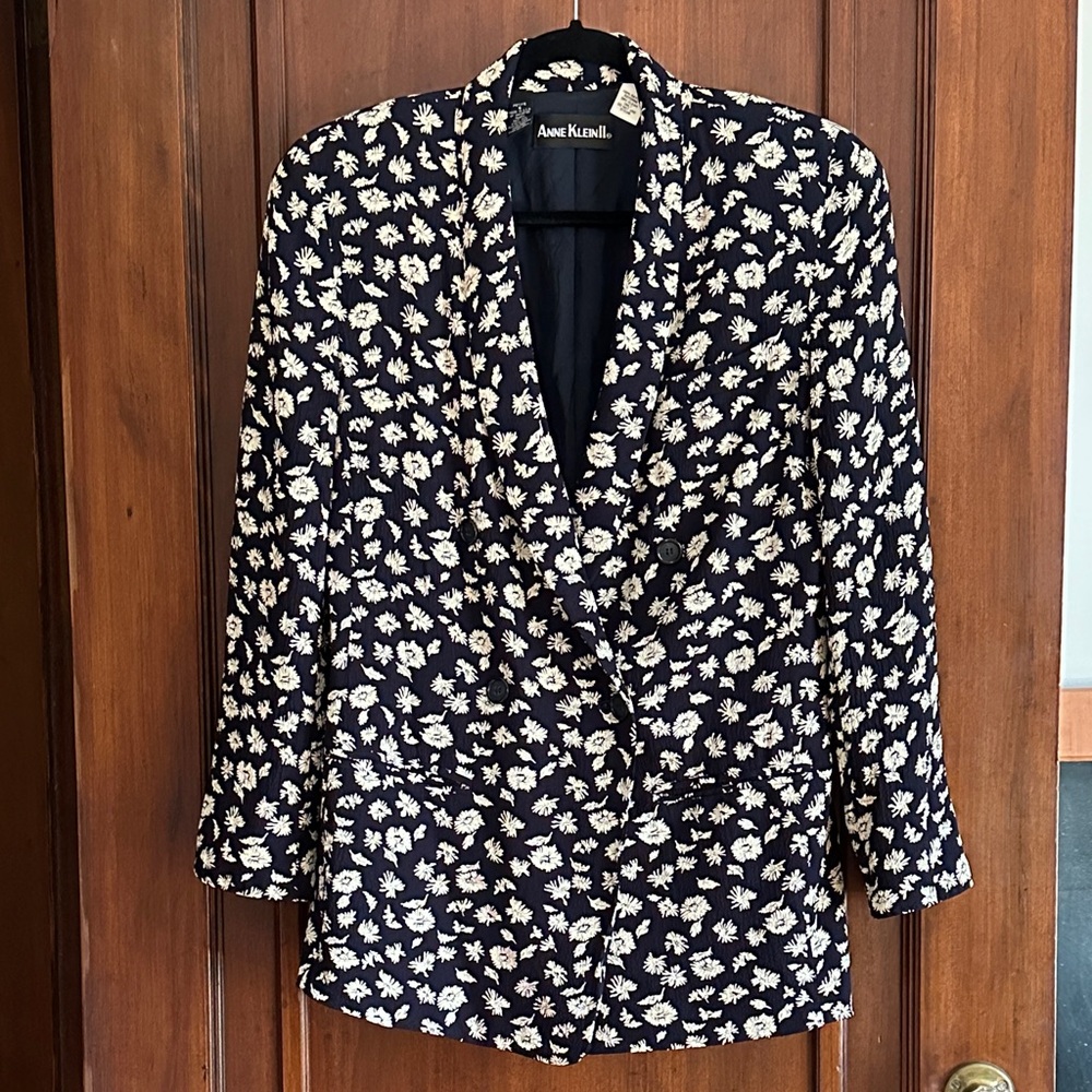 Anne Klein Black and Cream Floral Blazer
